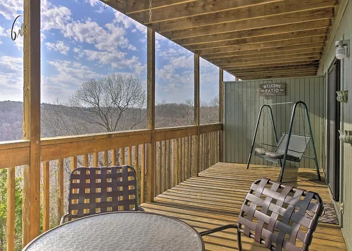 Ozark Mountain Condo About 2 Mi To Silver Dollar City!