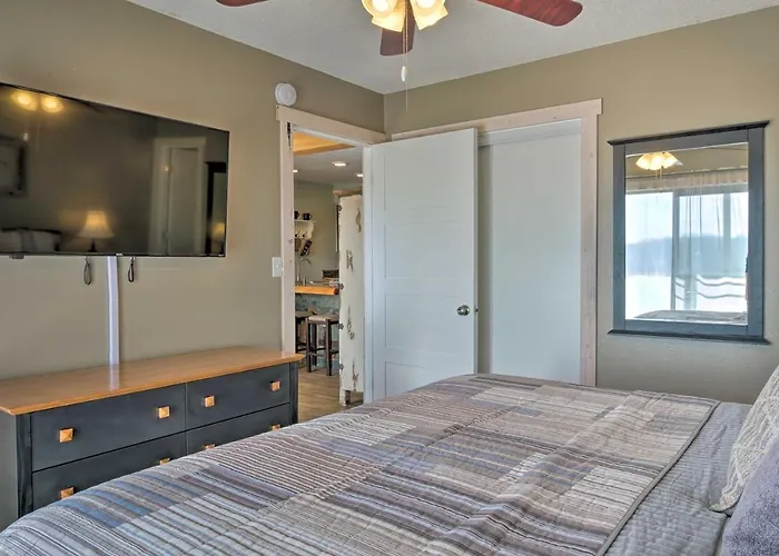 Ozark Mountain Condo About 2 Mi To Silver Dollar City!